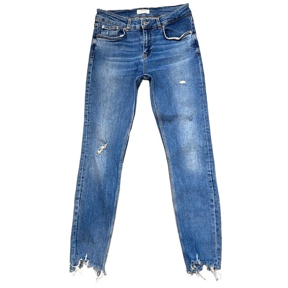 Zara Womens Light Wash Distressed Raw Hem Skinny Jeans Size 6 - Picture 1 of 7